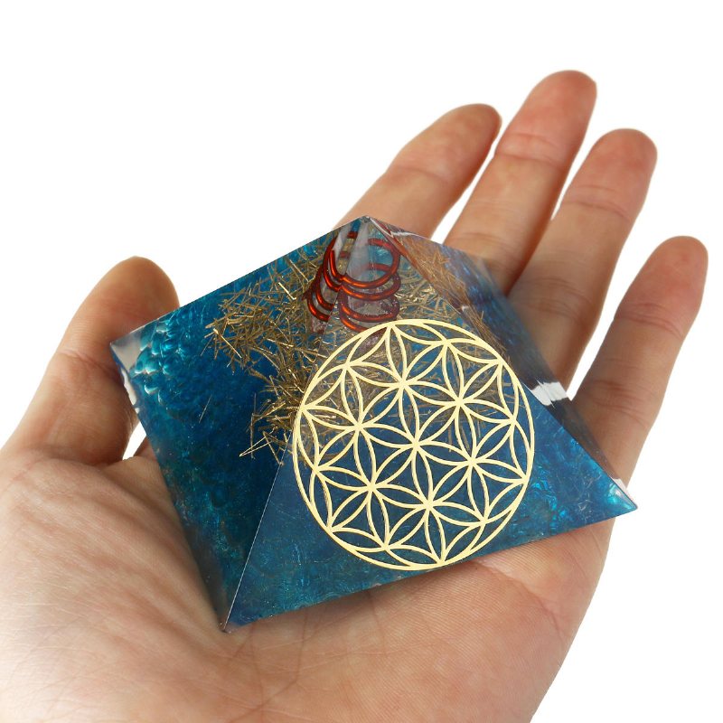 Kristaller Apatit Orgone Ädelsten Pyramid Meditation Yoga Energy Generator Healing