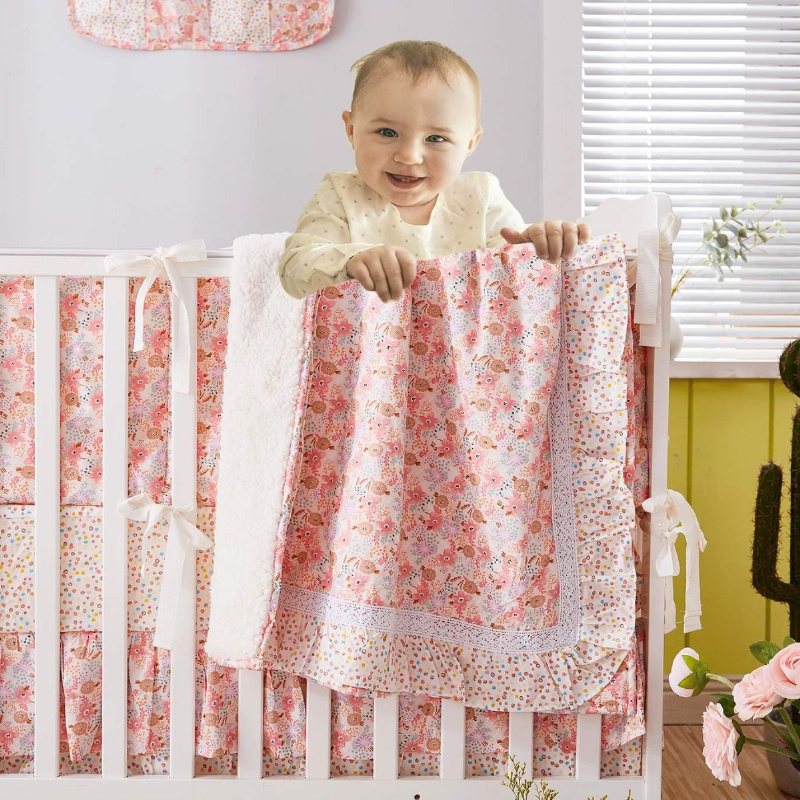 100 % Bomull Blush Rosa Spjälsäng Sängkläder Set Baby Girls Ruffel Farmhouse Blommig Nursery För Shower Present