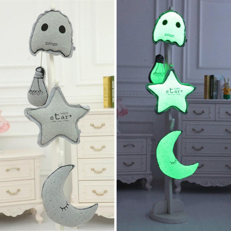 Creative Luminous Star Moon Ghost Glödlampa Plysch Slängkudde Noctilucence Kudde Presenter