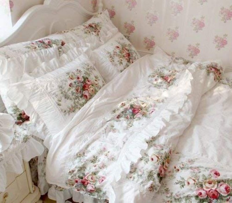 Elegant Och Shabby Vintage Rose Blommig Vit Påslakan Sängkjol Härlig Spets Och Volang Stil Utsökt Hantverk 100 % Bomull Hypoallergen 4-delat