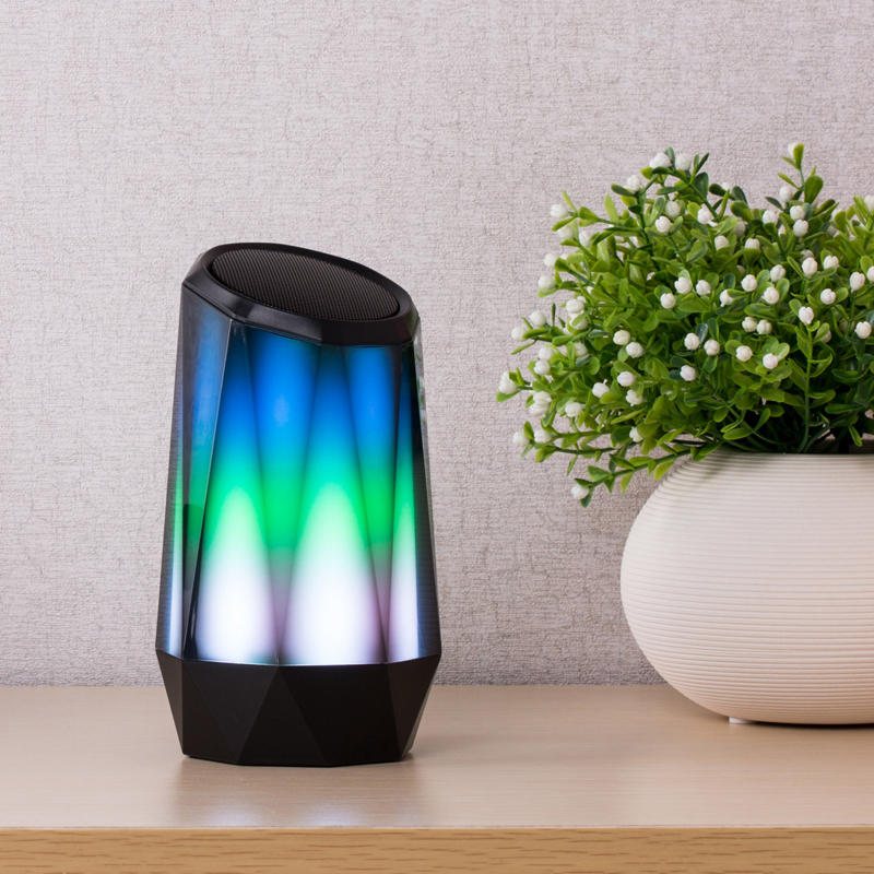 Bärbar Led Färgglad Ljus Bluetooth Högtalare Rgb-lampa Smart Trådlös Bättre Bas Musikspelare Cool