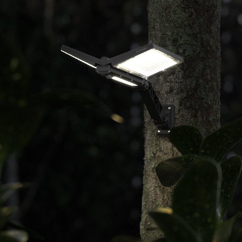 Bw-olt8 Vattentät Ip64 Hopfällbar Solarspotlight Med Justerbar Vinkel Med Dubbla Solpaneler 3 Färgtemperaturer Upp Till 500 Lumen Pir-rörelsesensor Fjärrkontroll